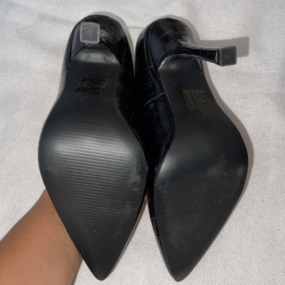 Fashion nova pumps